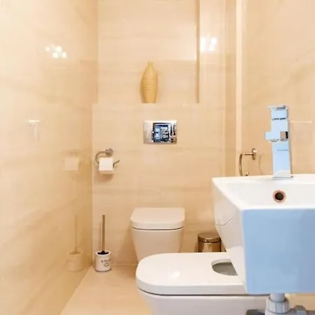 сlose-urban Chic - Great Location - 2 Bedrooms& Legnicka Апартаменты Вроцлав