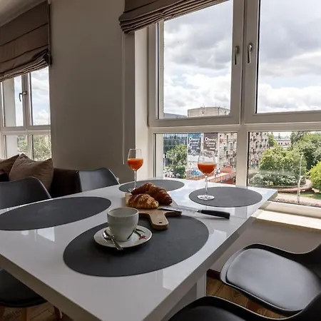 Апартаменты сlose-urban Chic - Great Location - 2 Bedrooms& Legnicka Вроцлав