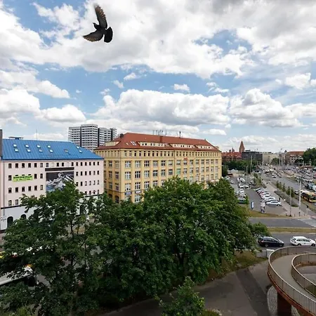 сlose-urban Chic - Great Location - 2 Bedrooms& Legnicka