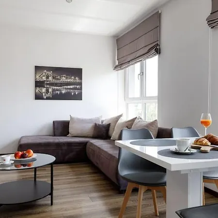公寓 сlose-urban Chic - Great Location - 2 Bedrooms& Legnicka *